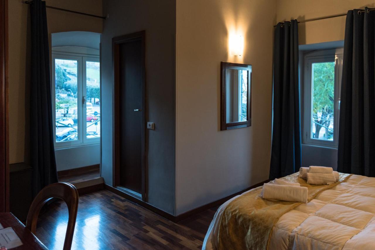 Antica Terrazza Frascati Bed & Breakfast Luaran gambar